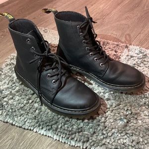 Black Dr. Marten’s W10